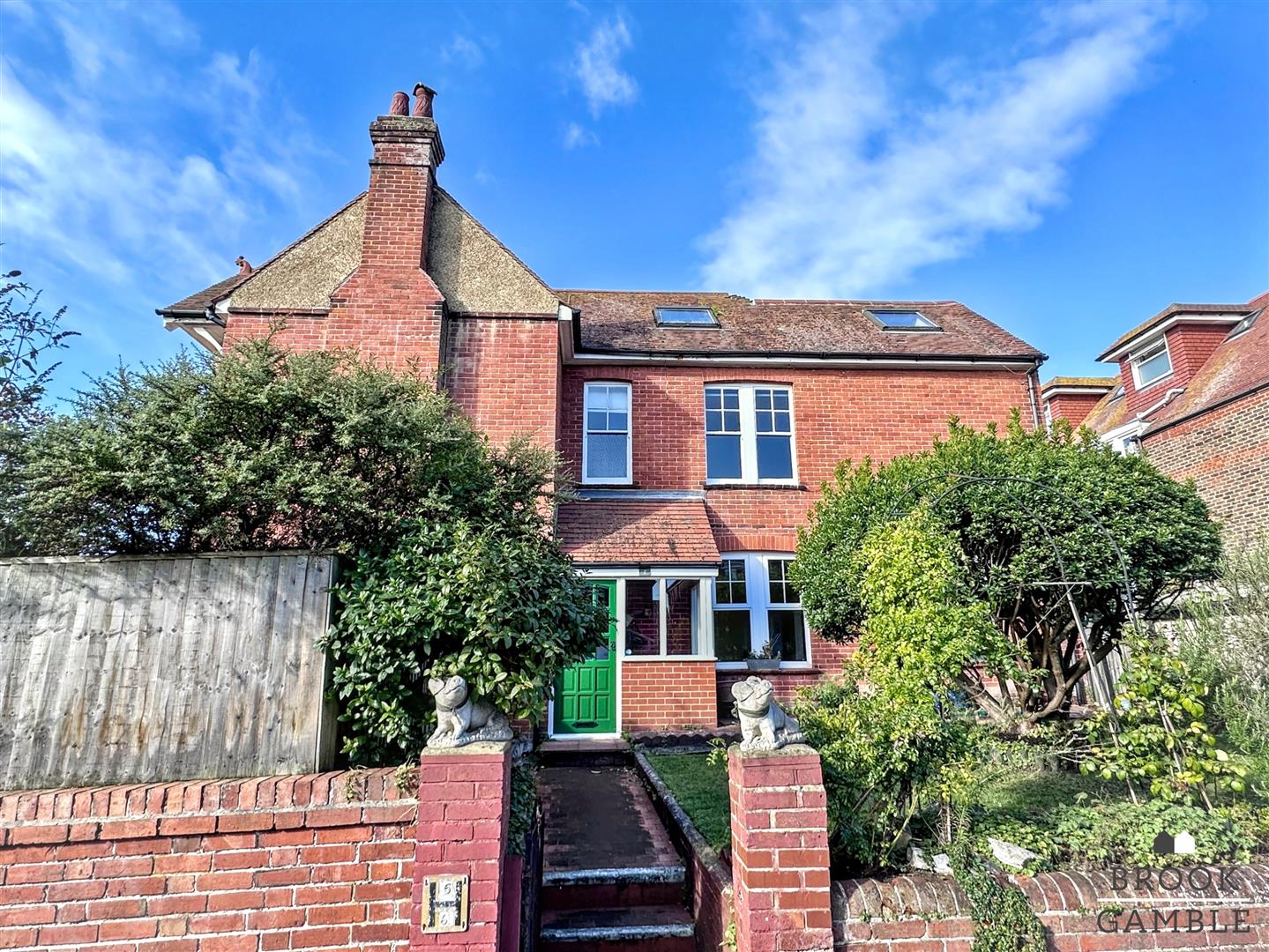 7 Bedroom House - Semi-Detached. Milton Road in Eastbourne, East Sussex 33